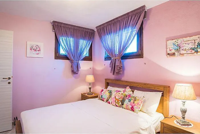 Apartment Aether & Gaia Seaview Villas, Agios Nikolaos #Feelslikehome Akti Salonikiou Griechenland