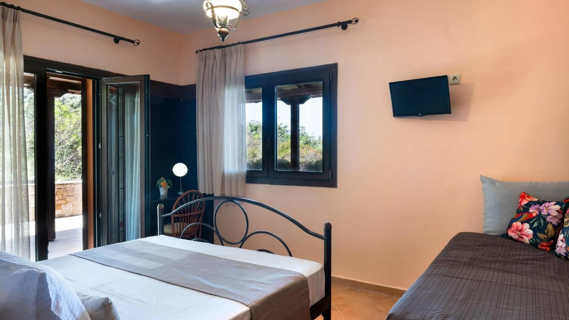 Aether & Gaia Seaview Villas, Agios Nikolaos #Feelslikehome Akti Salonikiou Apartment