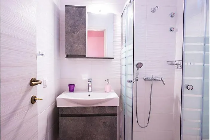 Appartement Aether & Gaia Seaview Villas, Agios Nikolaos #Feelslikehome Akti Salonikiou Grèce
